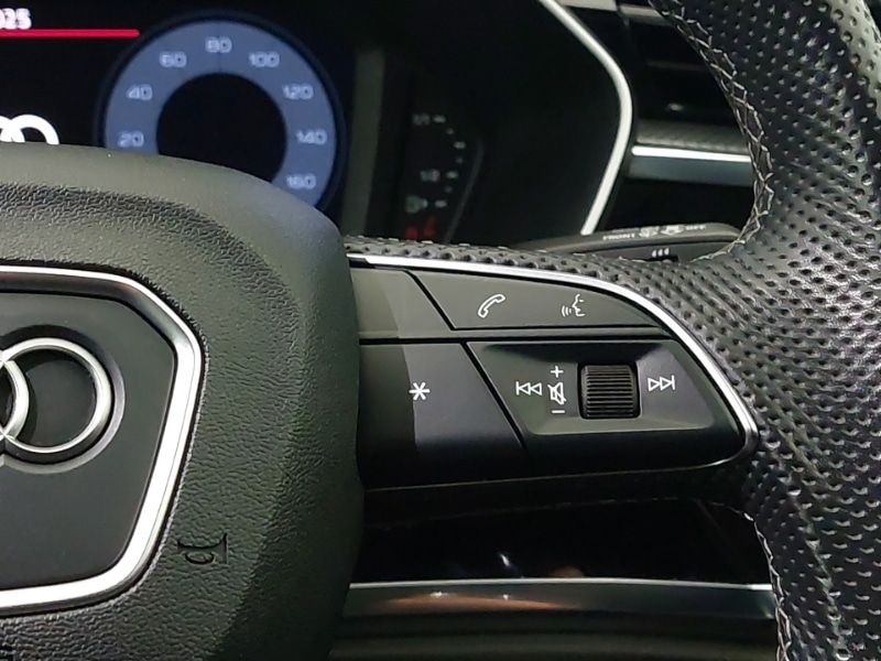 Used Audi Q3 2021 for sale - 76621741: Photo 13