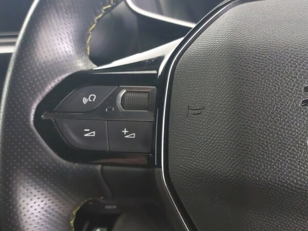 Used Peugeot 2008 2021 for sale - 76258356: Photo 14