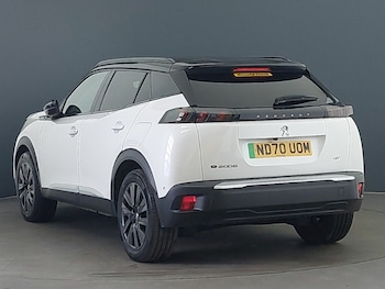 Used Peugeot 2008 2021 for sale - 76258356: Photo 3