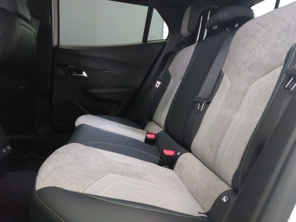 Used Peugeot 2008 2021 for sale - 76258356: Photo 6