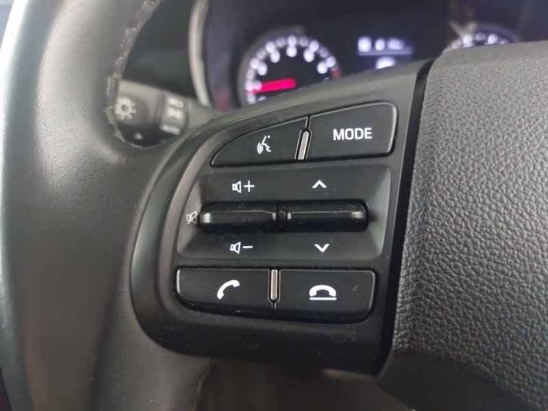 Used Hyundai i10 2023 for sale - 76721812: Photo 12