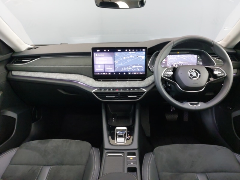 Used Skoda Octavia 2024 for sale - 77035118: Photo 2