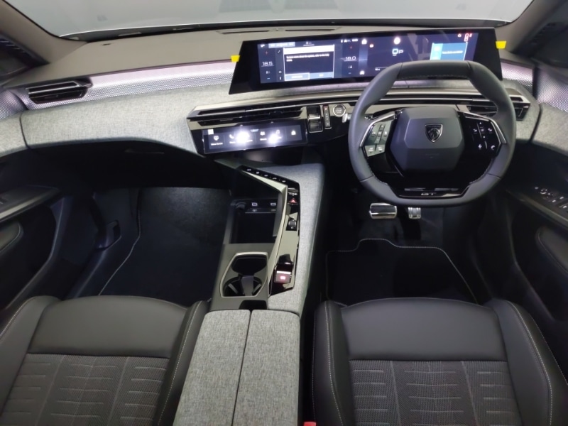 Used Peugeot 3008 2025 for sale - 76130036: Photo 2