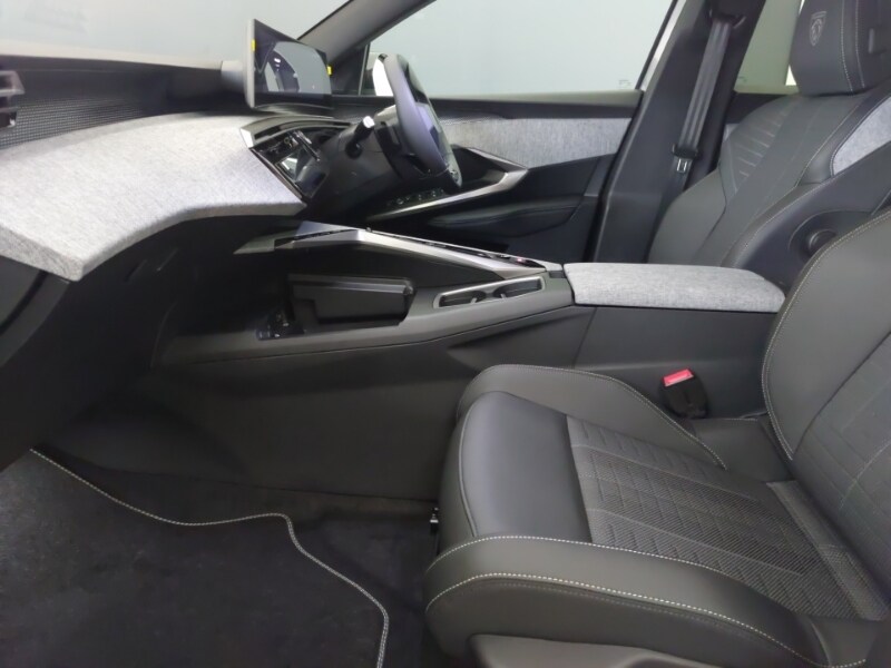 Used Peugeot 3008 2025 for sale - 76130036: Photo 5