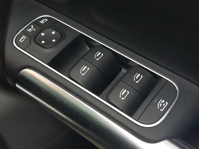 Used Mercedes-Benz EQA 2022 for sale - 76928521: Photo 18