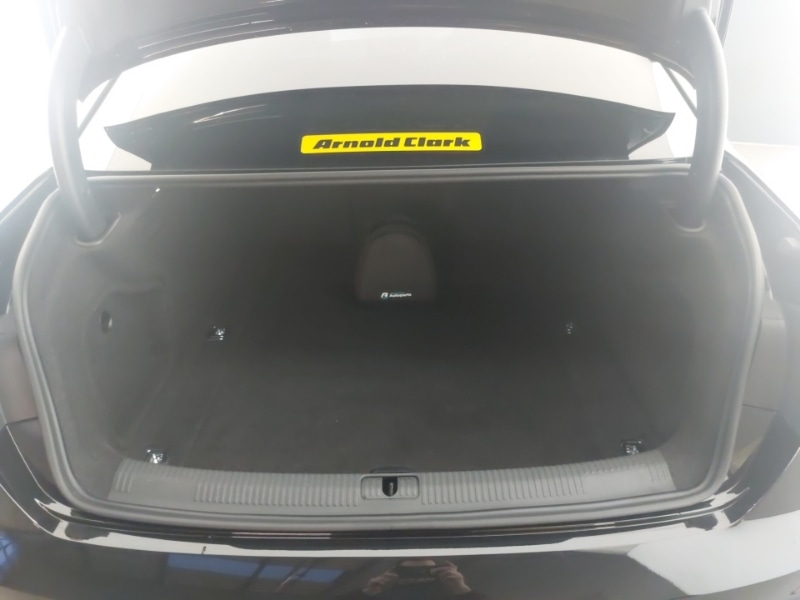 Used Audi A4 2022 for sale - 77410050: Photo 2