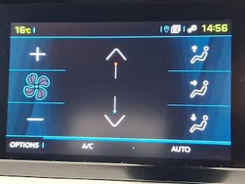 Used Peugeot 2008 2023 for sale - 79734265: Photo