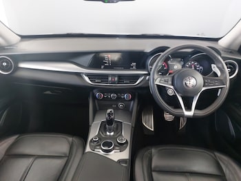 Used Alfa Romeo Stelvio 2018 for sale - 79433239: Photo