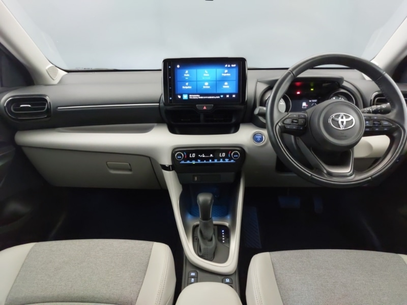 Used Toyota Yaris 2022 for sale - 77047041: Photo 2