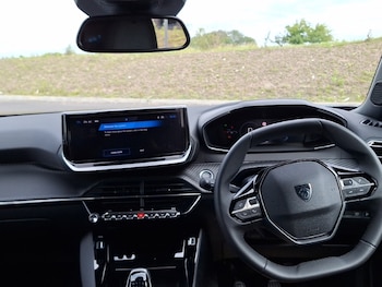 Used Peugeot 2008 2025 for sale - 75470892: Photo