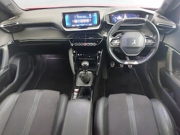 Used Peugeot 2008 2020 for sale - 78503100: Photo