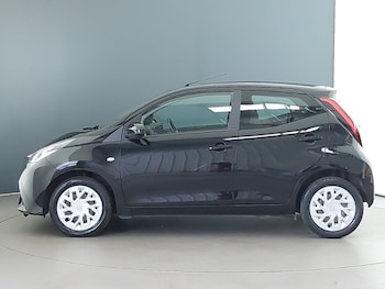 Used Toyota AYGO 2021 for sale - 78740392: Photo