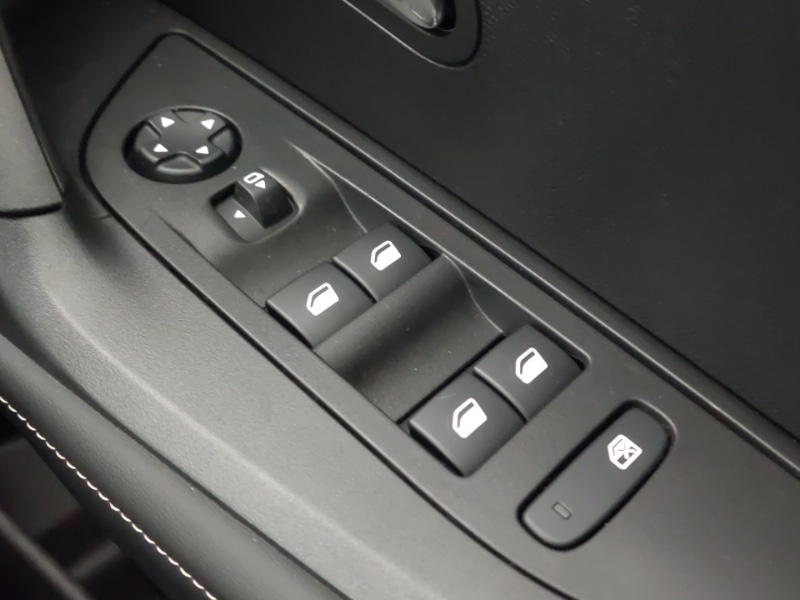 Used Peugeot 2008 2024 for sale - 76054348: Photo 18