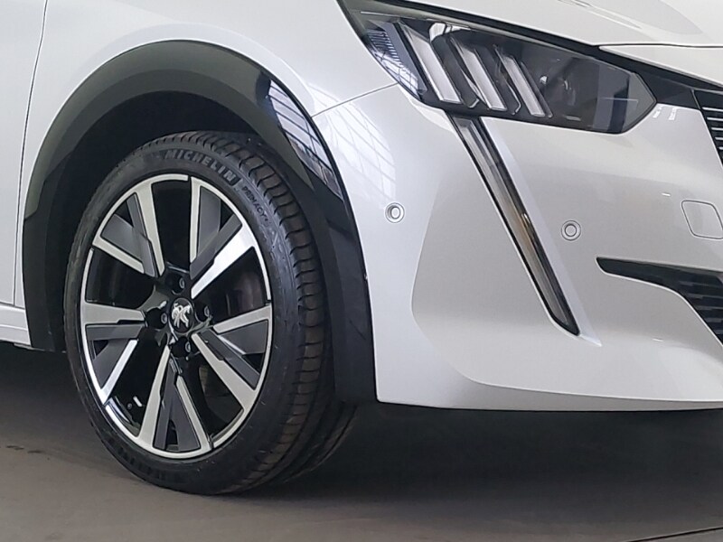 Used Peugeot 208 2022 for sale - 77873924: Photo 9