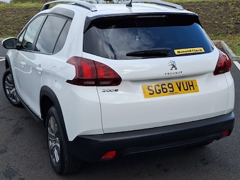 Used Peugeot 2008 2019 for sale - 75988942: Photo