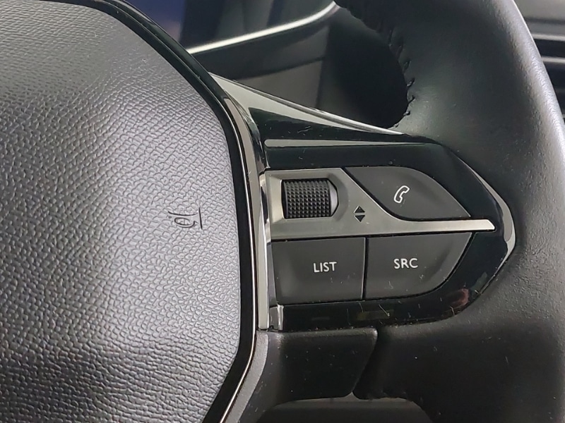 Used Peugeot 2008 2021 for sale - 76091651: Photo 13