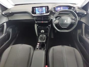 Used Peugeot 2008 2021 for sale - 76091651: Photo 2