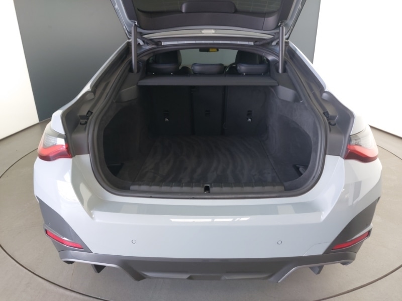 Used BMW i4 2022 for sale - 77947878: Photo 8