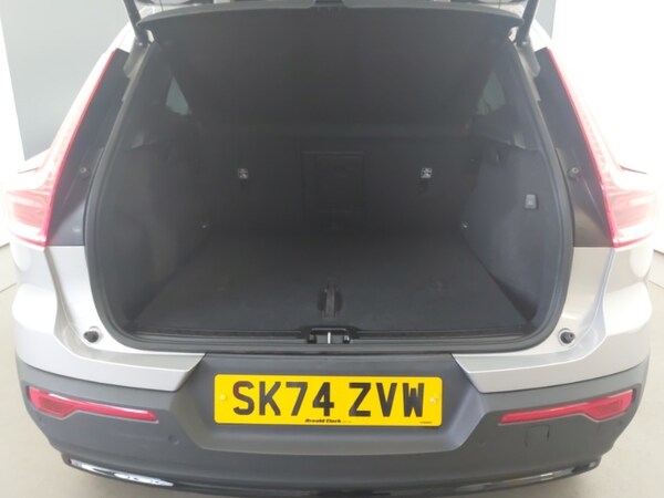 Used Volvo XC40 2024 for sale - 76165729: Photo 8