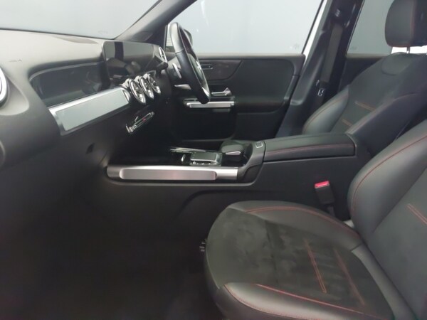 Used Mercedes-Benz GLB 2023 for sale - 76183636: Photo 5