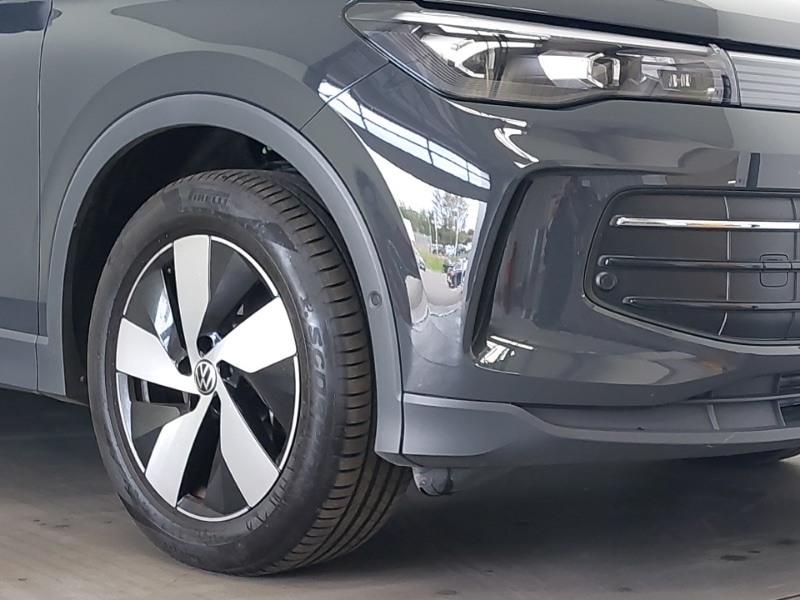 Used Volkswagen Tiguan 2024 for sale - 76699917: Photo 9