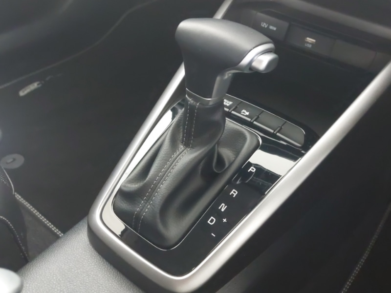 Used Kia Stonic 2024 for sale - 76078645: Photo 13