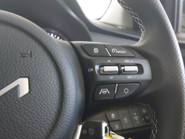 Used Kia Stonic 2024 for sale - 76078645: Photo 15