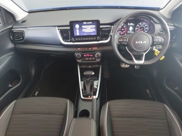 Used Kia Stonic 2024 for sale - 76078645: Photo 2