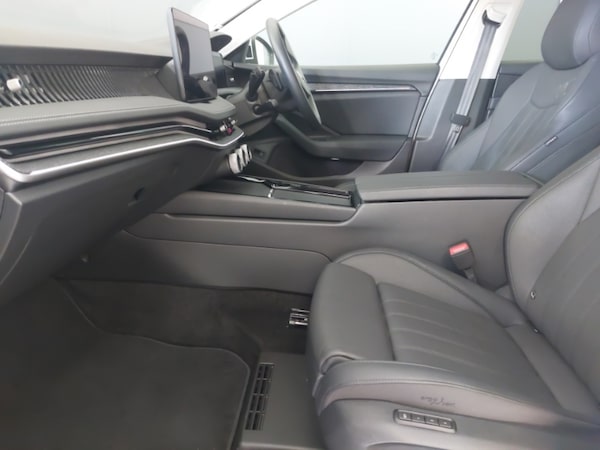 Used Skoda Superb 2024 for sale - 76066537: Photo 5