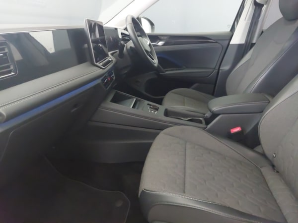 Used Volkswagen Tiguan 2024 for sale - 76116511: Photo 5
