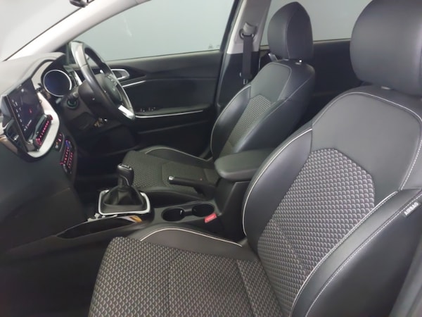 Used Kia Ceed 2022 for sale - 76289383: Photo 5