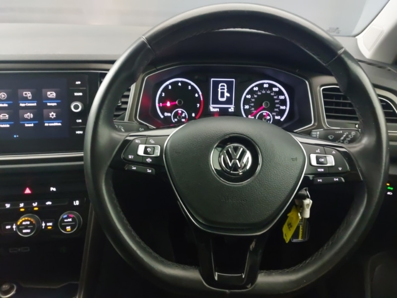 Used Volkswagen T-Roc 2018 for sale - 76925195: Photo 11