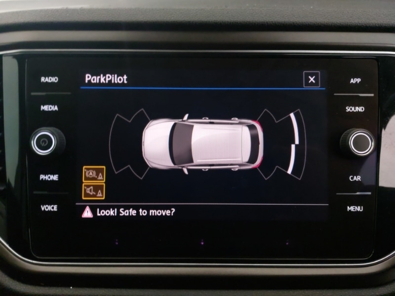 Used Volkswagen T-Roc 2018 for sale - 76925195: Photo 16