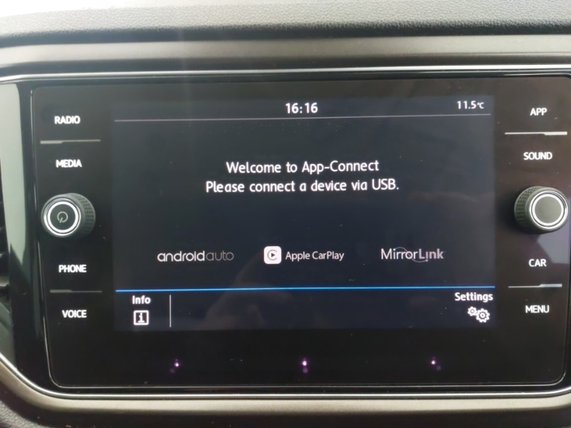 Used Volkswagen T-Roc 2018 for sale - 76925195: Photo 17