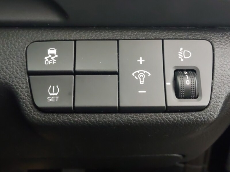 Used Kia Stonic 2019 for sale - 76816378: Photo 15