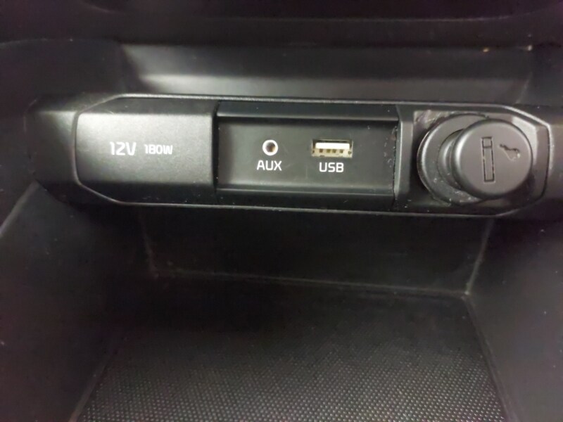 Used Kia Stonic 2019 for sale - 76816378: Photo 16