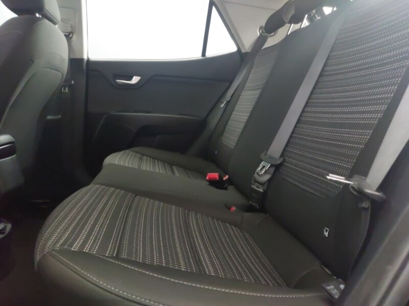 Used Kia Stonic 2019 for sale - 76816378: Photo 6