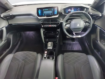 Used Peugeot 2008 2023 for sale - 78300842: Photo