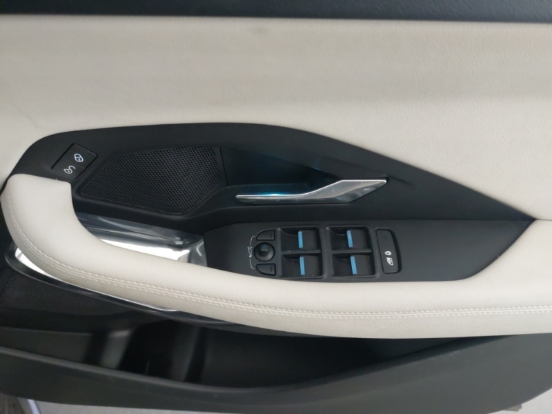 Used Jaguar E-Pace 2018 for sale - 76589391: Photo 19