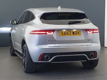 Used Jaguar E-Pace 2018 for sale - 76589391: Photo