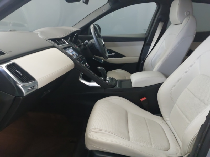 Used Jaguar E-Pace 2018 for sale - 76589391: Photo 5