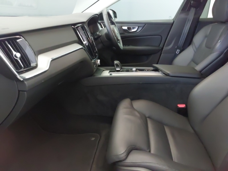 Used Volvo V60 2025 for sale - 77544298: Photo 5