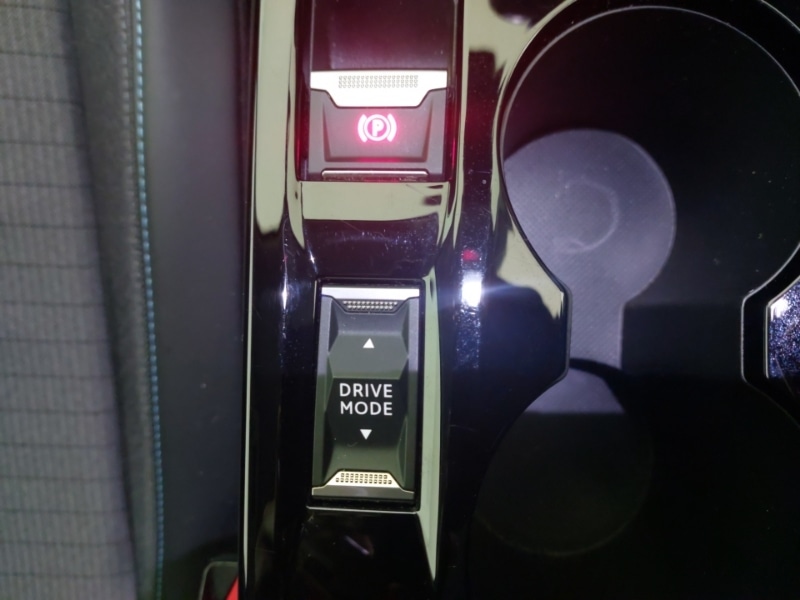 Used Peugeot 2008 2021 for sale - 77150315: Photo 14