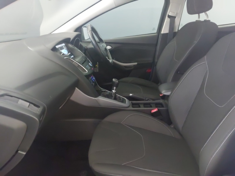 Used Ford Focus 2016 for sale - 77418885: Photo 5