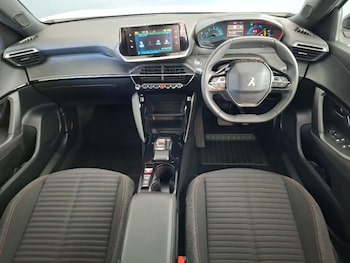Used Peugeot 2008 2023 for sale - 79231789: Photo