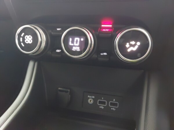 Used Renault Captur 2020 for sale - 75357480: Photo 16