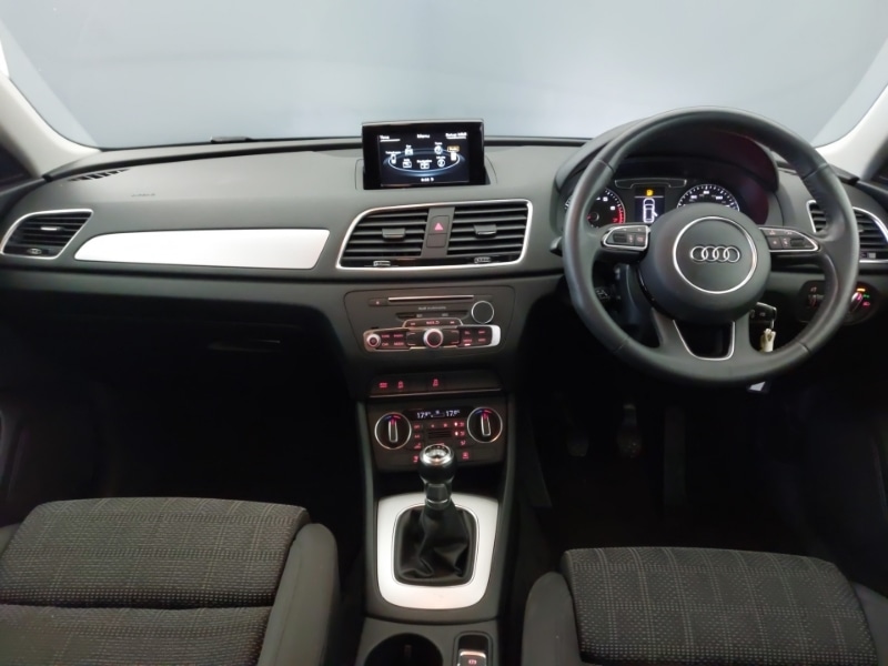 Used Audi Q3 2017 for sale - 77070366: Photo 2