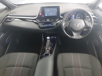 Used Toyota C-HR 2022 for sale - 75267252: Photo