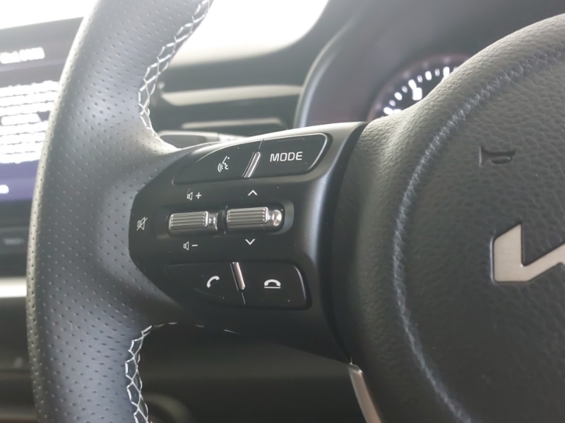 Used Kia Stonic 2024 for sale - 76834358: Photo 16