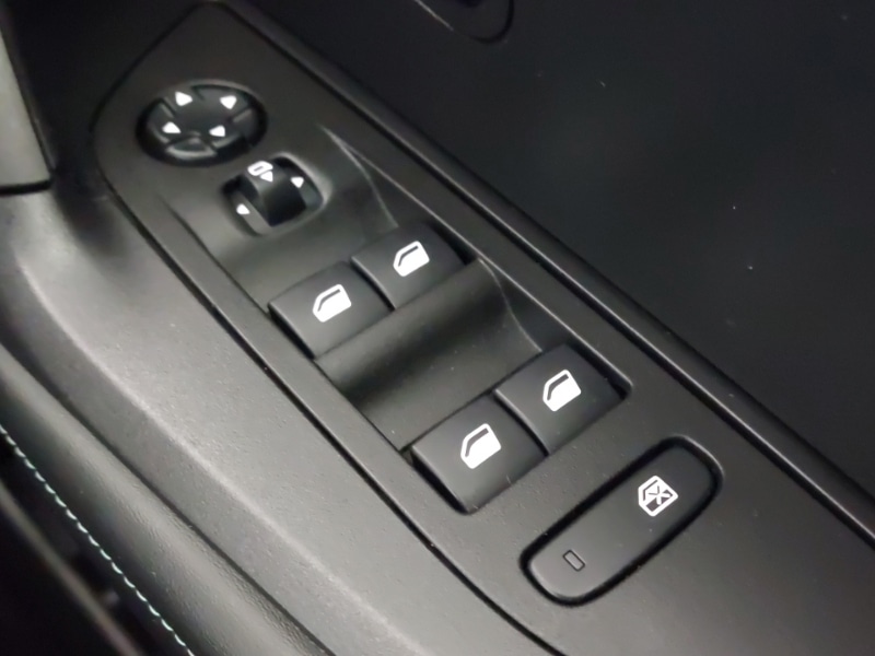 Used Peugeot 2008 2022 for sale - 78071337: Photo 15